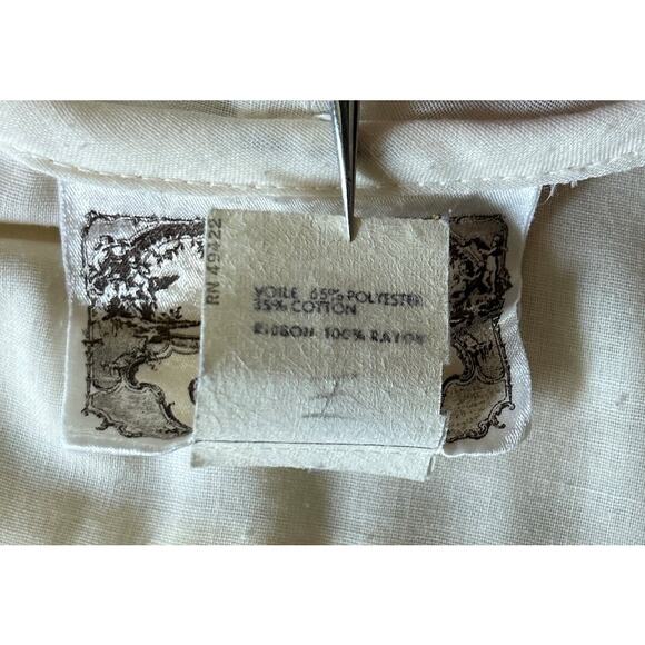 Gunne Sax Vintage Embroidered Cream Cotton Blend Peter‎ Pan Collared Blouse - Picture 9 of 9
